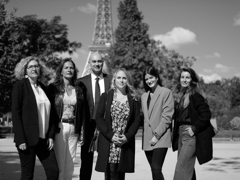l'équipe de l'agence Tour Eiffel