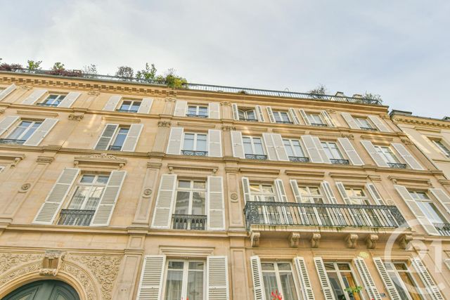  - PARIS - 