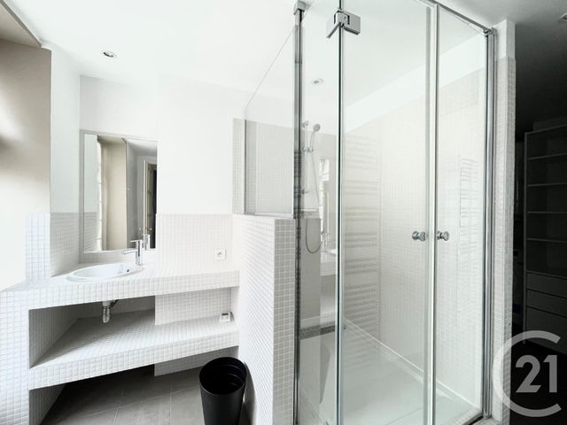 Appartement F2 à louer - 2 pièces - 74.0 m2 - PARIS - 75007 - ILE-DE-FRANCE - Century 21 Tour Eiffel