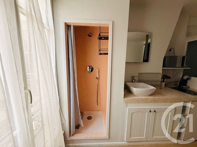 Appartement F1 à louer - 1 pièce - 11.0 m2 - PARIS - 75007 - ILE-DE-FRANCE - Century 21 Tour Eiffel
