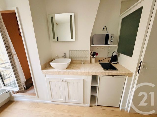 Appartement F1 à louer - 1 pièce - 11.0 m2 - PARIS - 75007 - ILE-DE-FRANCE - Century 21 Tour Eiffel