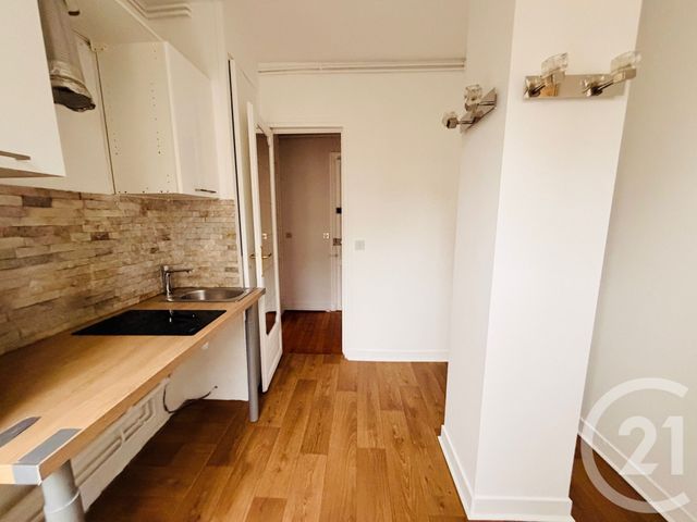 Appartement F2 à louer - 2 pièces - 46.0 m2 - PARIS - 75007 - ILE-DE-FRANCE - Century 21 Tour Eiffel