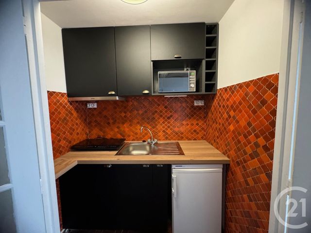 Appartement à louer - 2 pièces - 29.69 m2 - PARIS - 75007 - ILE-DE-FRANCE - Century 21 Tour Eiffel