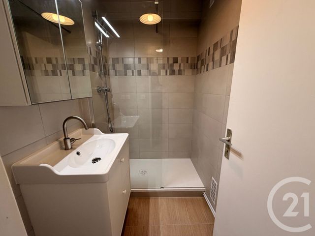 Appartement F1 à louer - 1 pièce - 30.0 m2 - PARIS - 75015 - ILE-DE-FRANCE - Century 21 Tour Eiffel