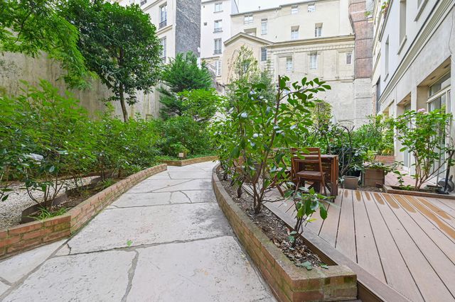 Appartement à vendre - 5 pièces - 82.98 m2 - PARIS - 75006 - ILE-DE-FRANCE - Century 21 Tour Eiffel