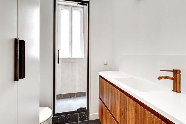 Appartement à vendre - 3 pièces - 61.28 m2 - PARIS - 75007 - ILE-DE-FRANCE - Century 21 Tour Eiffel