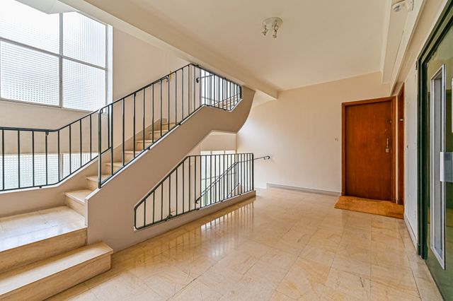 Appartement à vendre - 4 pièces - 76.43 m2 - PARIS - 75015 - ILE-DE-FRANCE - Century 21 Tour Eiffel