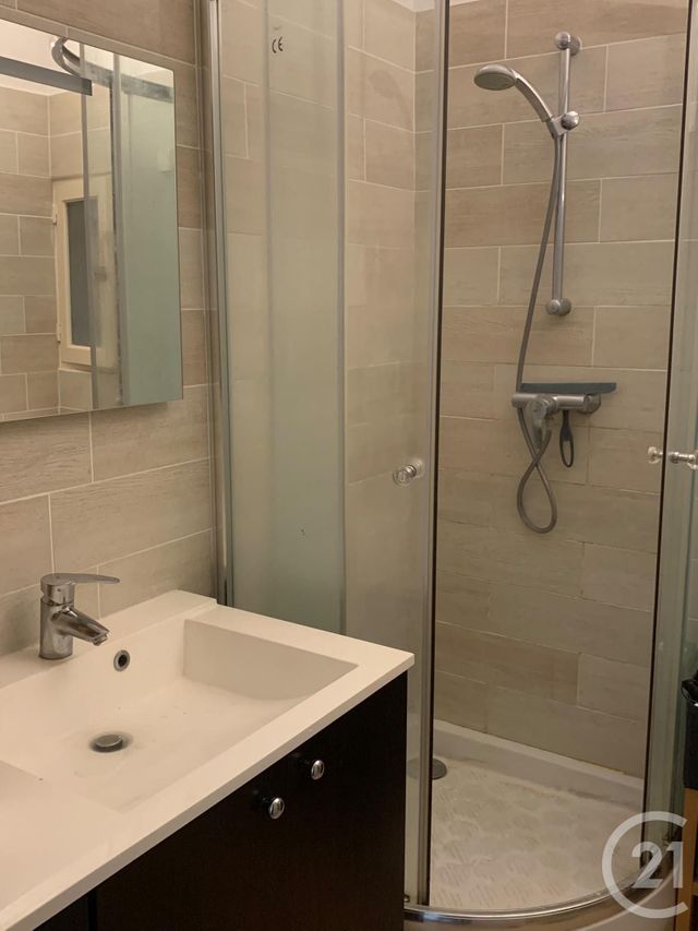 Appartement F2 à louer - 2 pièces - 54.64 m2 - PARIS - 75007 - ILE-DE-FRANCE - Century 21 Tour Eiffel