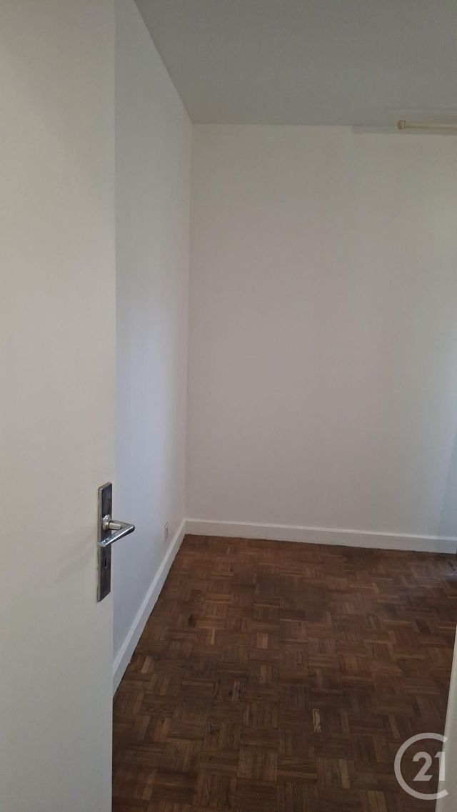 Appartement F2 à louer - 2 pièces - 48.0 m2 - RUEIL MALMAISON - 92 - ILE-DE-FRANCE - Century 21 Tour Eiffel
