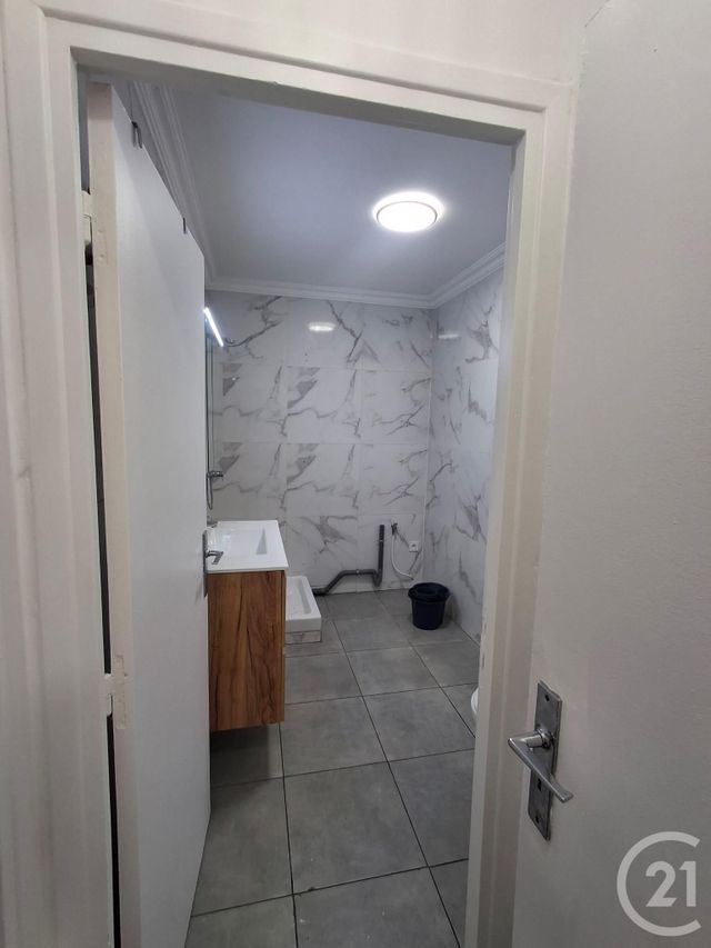 Appartement F2 à louer - 2 pièces - 48.0 m2 - RUEIL MALMAISON - 92 - ILE-DE-FRANCE - Century 21 Tour Eiffel